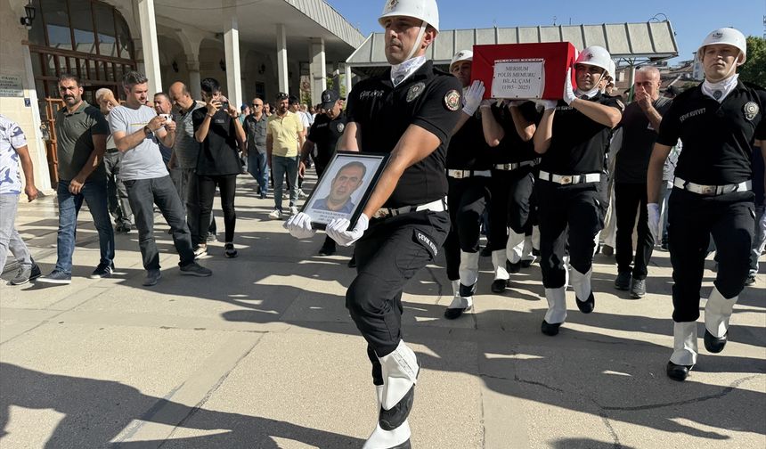 Polis memuru Elazığ'da son yolculuğuna uğurlandı