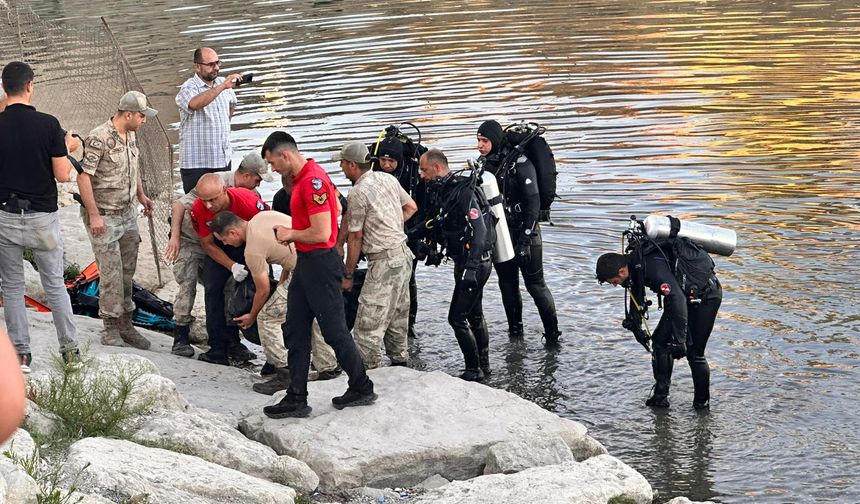 Diyarbakır'da serinlemek için suya giren genç boğuldu