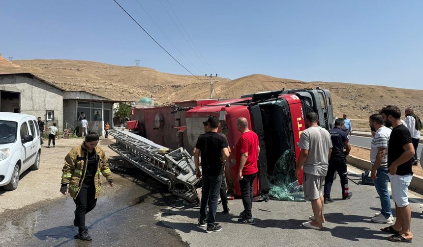 Şırnak'ta devrilen itfaiye aracındaki 5 kişi hafif yaralandı