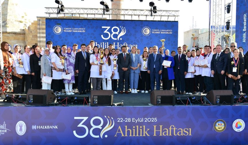 Kırşehir'de liseler arası aşçılık yarışması düzenlendi