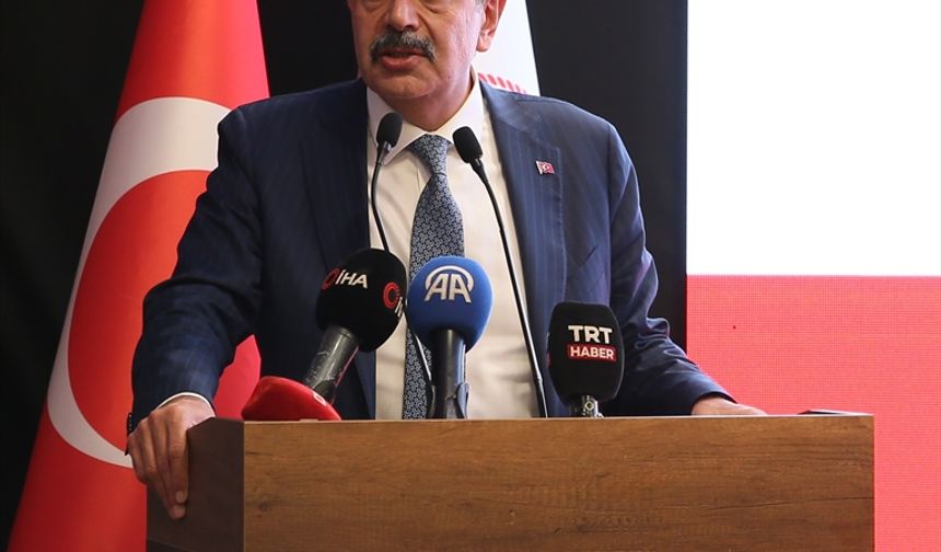 Bakan Tekin Gaziantep'te hayırseverlerle buluştu