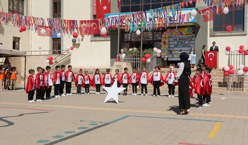 Cizre'de 'İlköğretim Haftası' kutlandı
