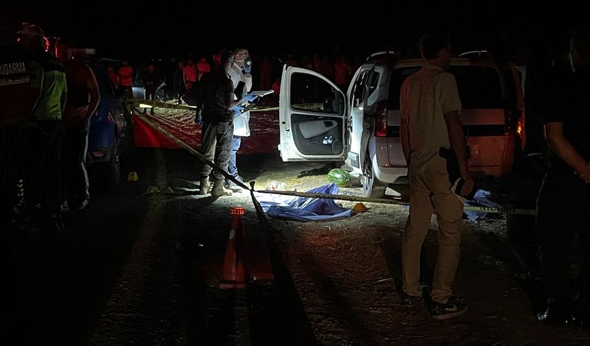 Bir araca düzenlenen silahlı saldırıda anne, baba ve 2 çocuğu hayatını kaybetti