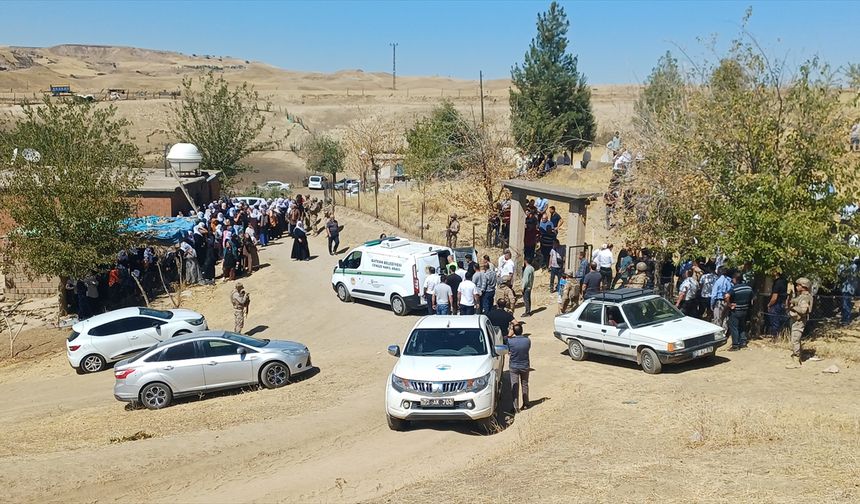 Batman'da ölen 4 kişinin cenazesi defnedildi