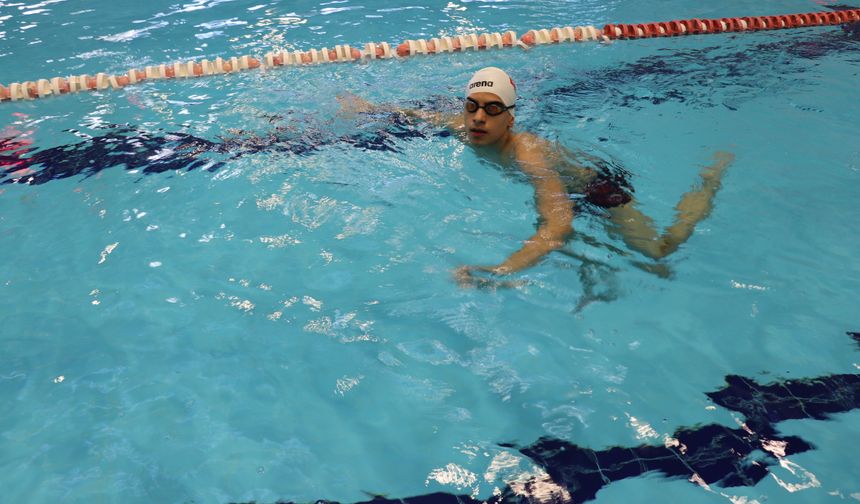 engelli milli yüzücü olimpiyatlarda 'ses' getirmek istiyor