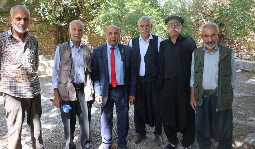 Su Kaynakları Kuruyan Beldede Göç Başladı