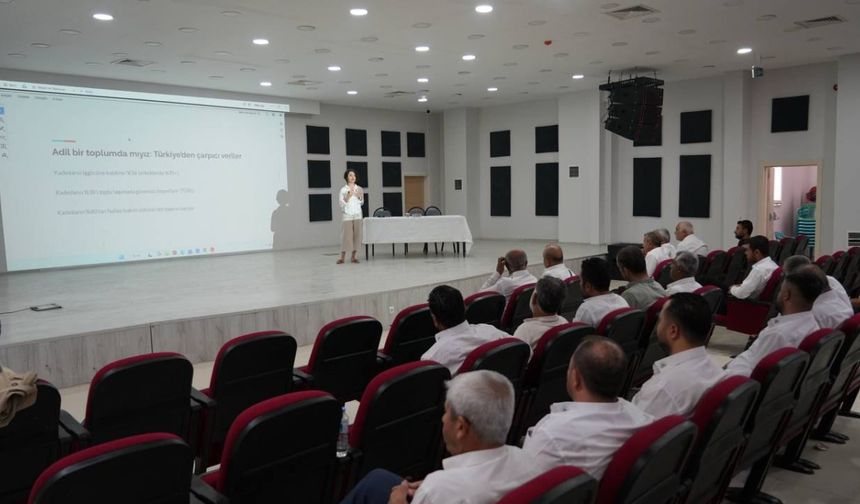 Adıyaman Belediyesi personeline cinsiyet eşitliği eğitimi
