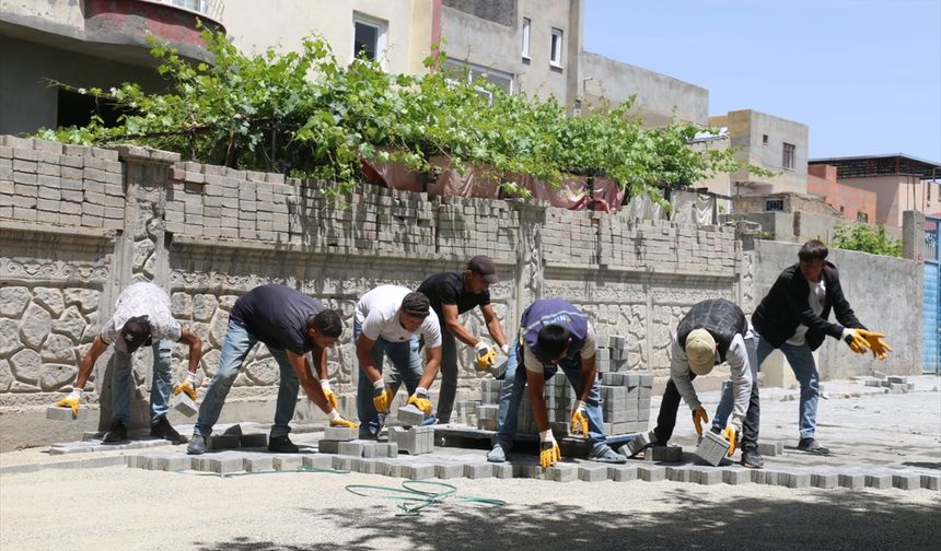 Batman'da 3 yılda 874 bin metrekare parke taşı döşendi