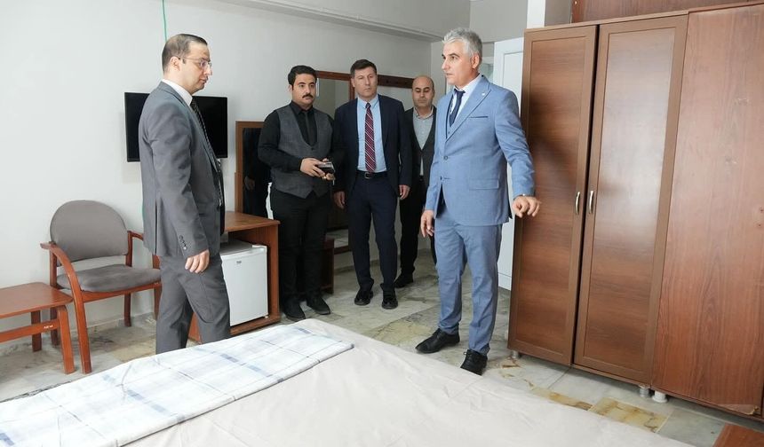 Cizre Kaymakamı Baycar, öğretmenevi tadilatını inceledi