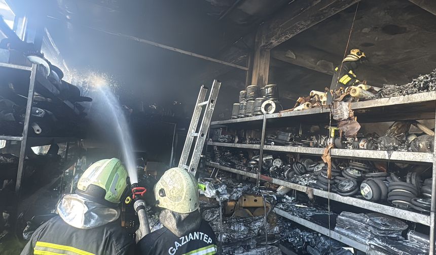 Gaziantep'te iş yerinde çıkan yangın kontrol altına alındı