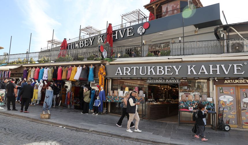 Güneydoğu'daki asırlık işletmeler lezzetleri yaşatıyor