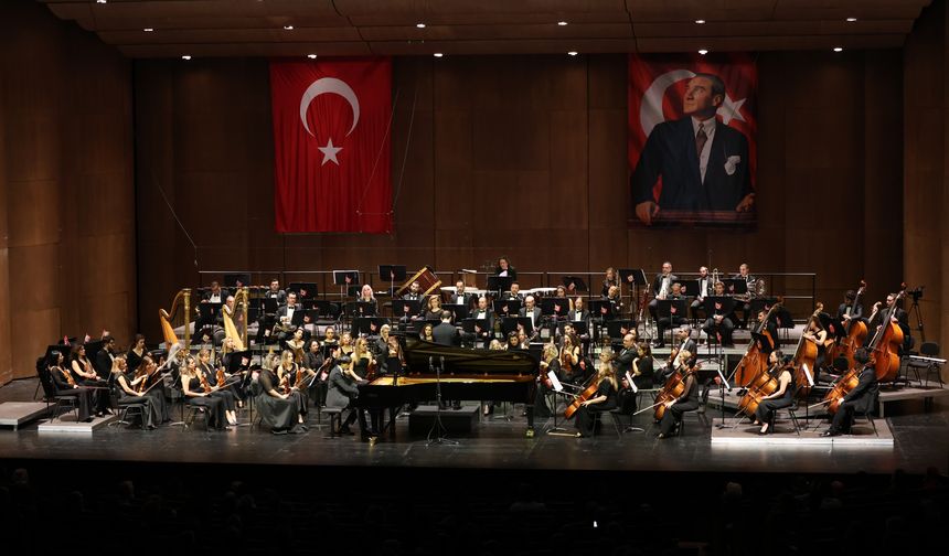 İDSO Cumhuriyet Bayramı Konseri ile 102. yılı kutladı