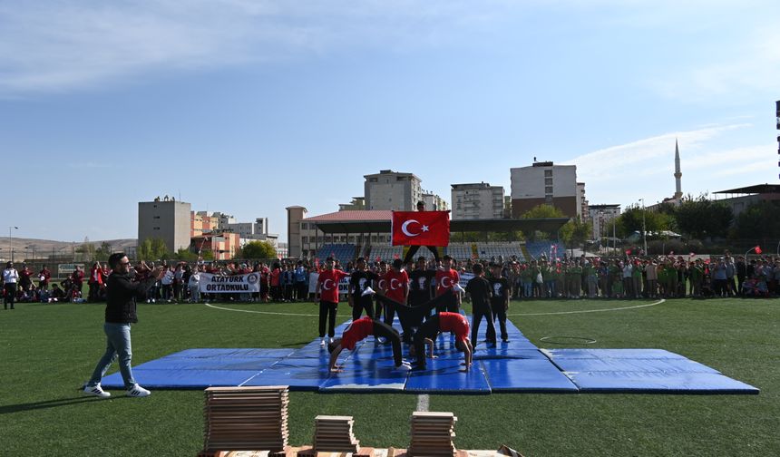 Kurtalan'da 29 Ekim Cumhuriyet Bayramı Kutlandı