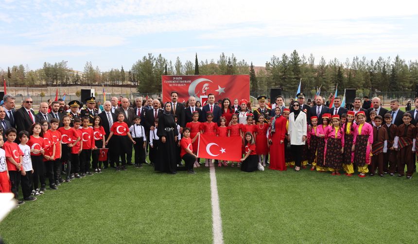 Midyat'ta 29 Ekim Cumhuriyet Bayramı kutlandı