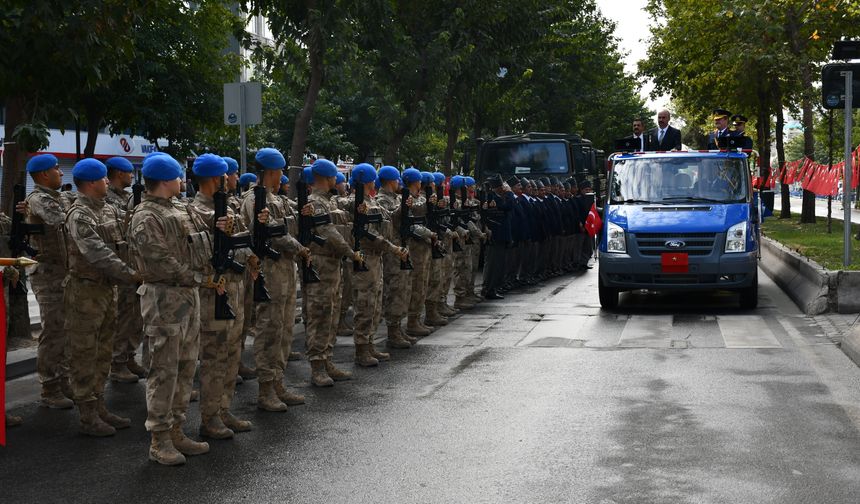 Siirt, Batman ve Mardin'de Cumhuriyet coşkusu