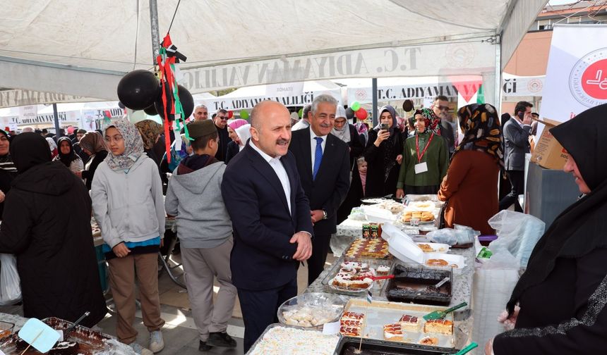 Adıyaman'da Filistin için 'Hayır Çarşısı' kuruldu