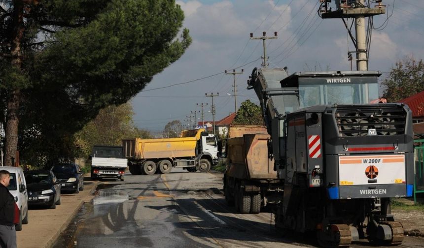 Akyazı-Küçücek Yolu yenileniyor