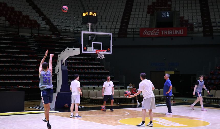 Anadolu Efes, Bayern Münih maçı hazırlıklarını tamamladı