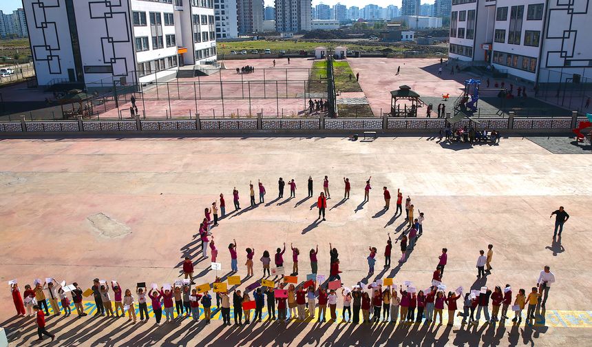 Diyarbakır'da akran zorbalığı'na karşı etkinlik düzenleniyor