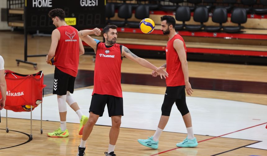 Gaziantep Gençlikspor, Efeler Ligi'nde kalıcı olmak istiyor