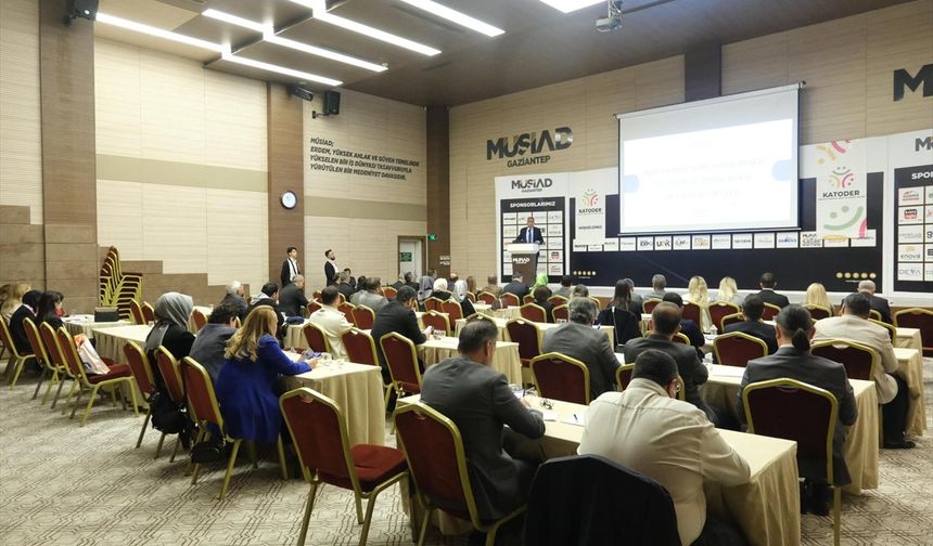 Gaziantep'te 'KKTC'de Yatırım Fırsatları' Görüşüldü