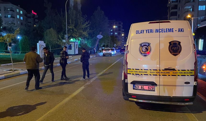 Çıkan silahlı kavgada 2 genç ağır yaralandı