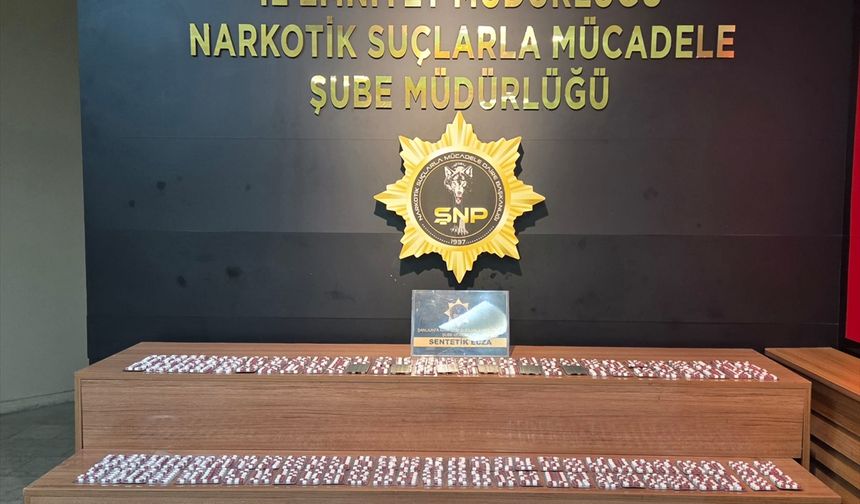Şanlıurfa'da 2 bin 240 sentetik hap ele geçirildi