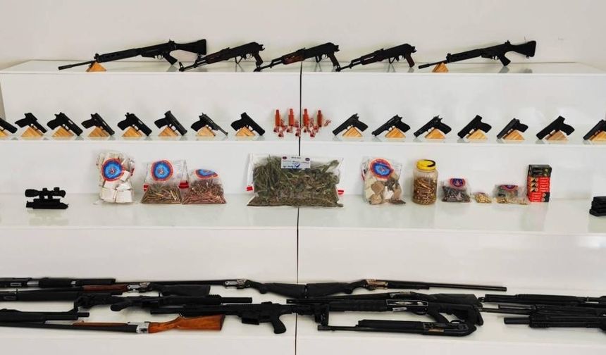 Silah kaçakçılığı operasyonunda 9 şüpheli yakalandı