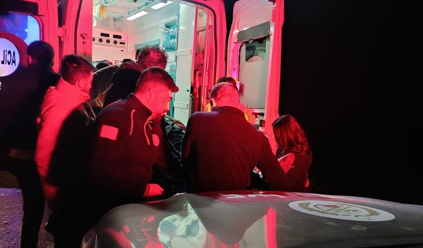 Kurtalan'daki Trafik Kazasında 2 Kişi Yaralandı