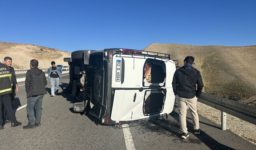 Adıyaman Kahta’da trafik kazası: 4 yaralı