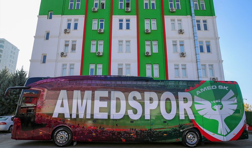Amed SF'ye yeni takım otobüsü teslim edildi