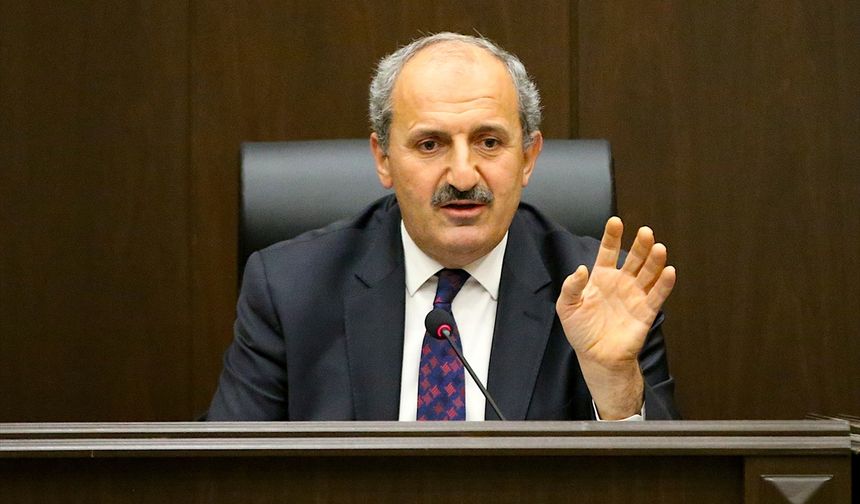 Hakyemez, Diyarbakır'da hukuk öğrencileriyle buluştu