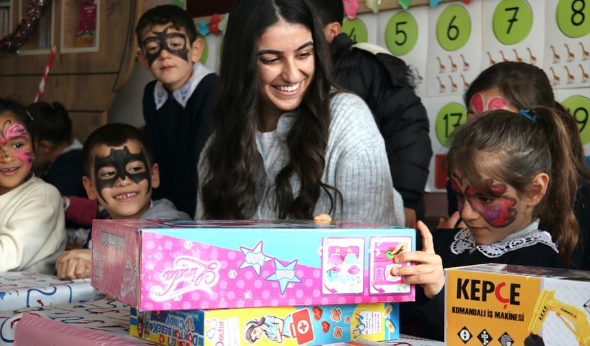 IC Mutluluk Harekatı Kırsaldaki Çocukları Sevindirdi