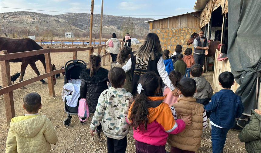 Mardin’de çocuklara çiftlikte doğa etkinliği