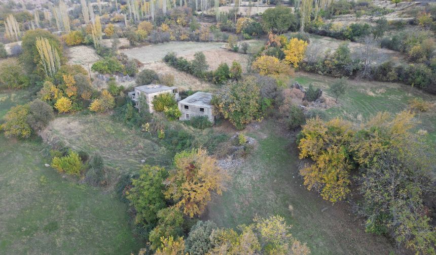 Uludere'nin sonbahar renkleri dronla görüntülendi