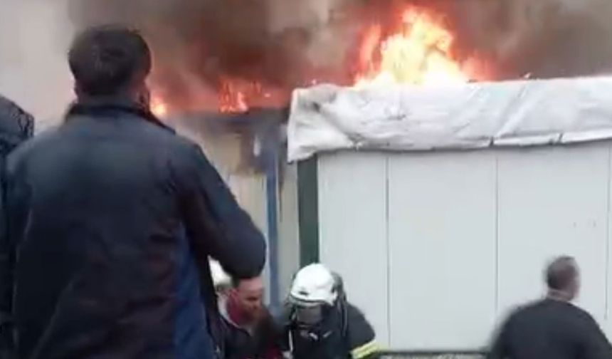 Adıyaman'da konteynerlerde yangın çıktı