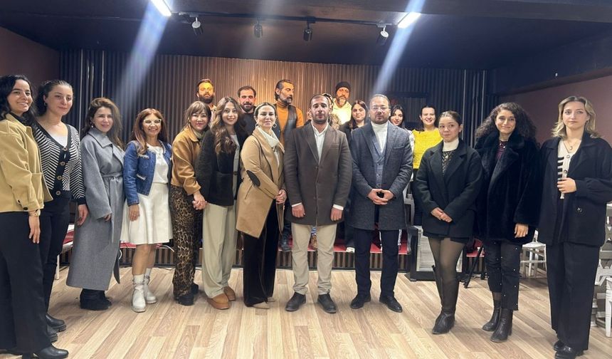 Adıyaman'da Genç Nesiller Derneği'nden şiir dinletisi