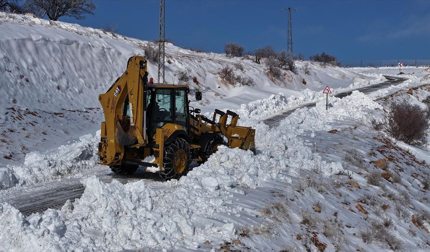 Batman'da yol açma çalışmaları sürüyor