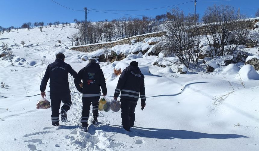 Eğil Belediyesinden ihtiyaç sahibi ailelere destek