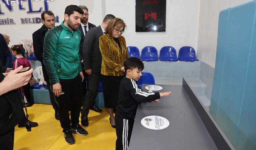 Fatma Şahin, Yetenek Kaşifi Projesi'nin testlerine katıldı