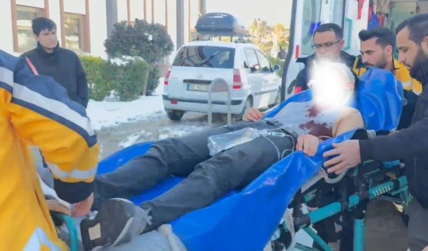 Kahta'da bıçaklı kavga: 1 kişi ağır yaralı