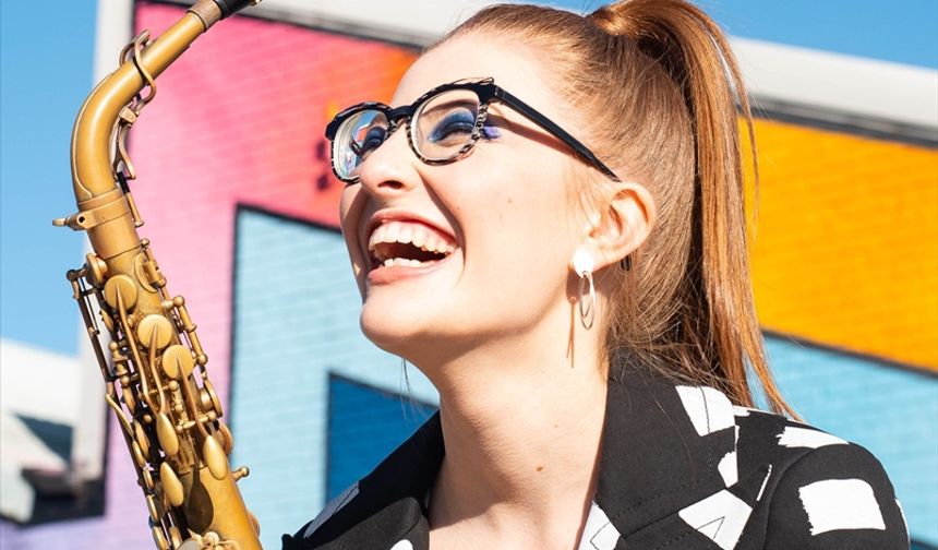 Nil Venditti ve Jess Gillam DenizBank Konserleri'nde