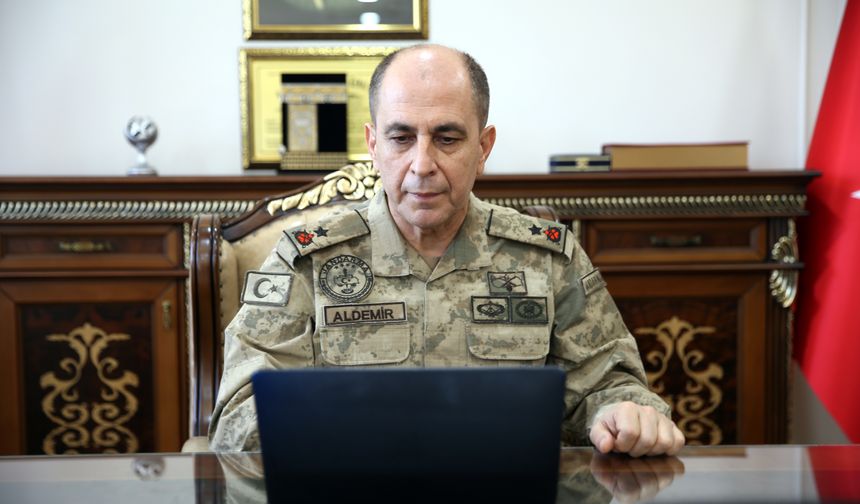 Tuğgeneral Aldemir, 'Yılın Kareleri' oylamasına katıldı