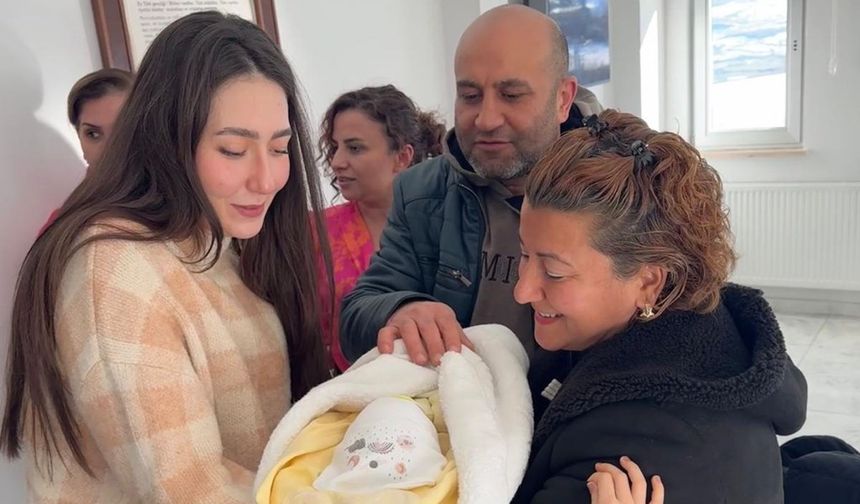 Korunmaya Muhtaç 100. Bebek Aileye Kavuştu