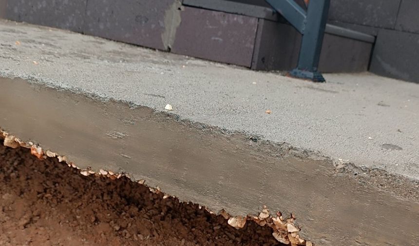 Adıyaman'da Yağmur ve Kar Deprem Konutlarına Zarar Verdi - Videolu Haber