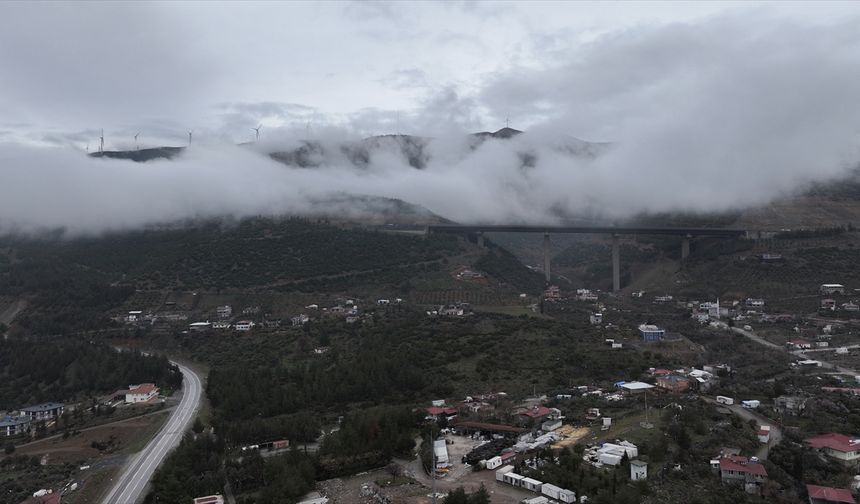 Atatürk Viyadüğü'nde sis etkili oldu