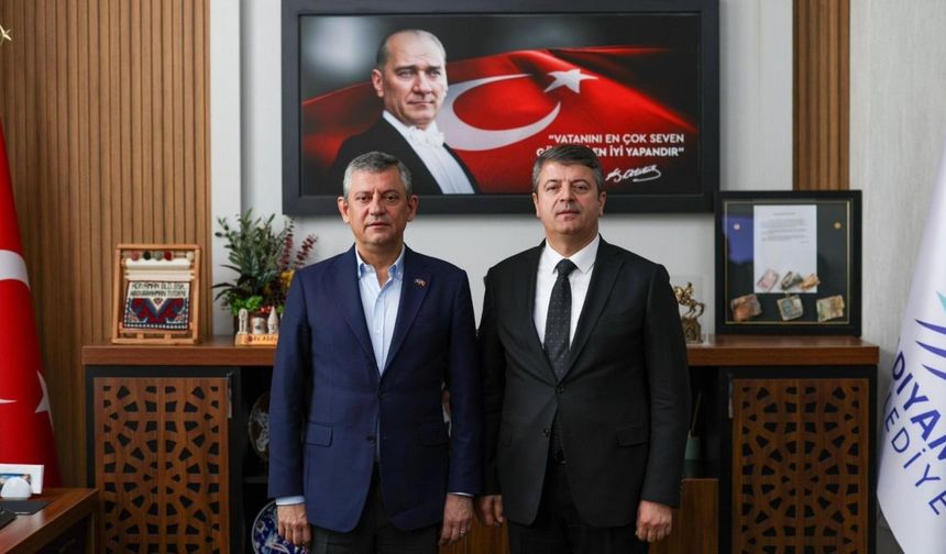 Özgür Özel, Adıyaman Belediyesi'ni ziyaret etti - Videolu Haber