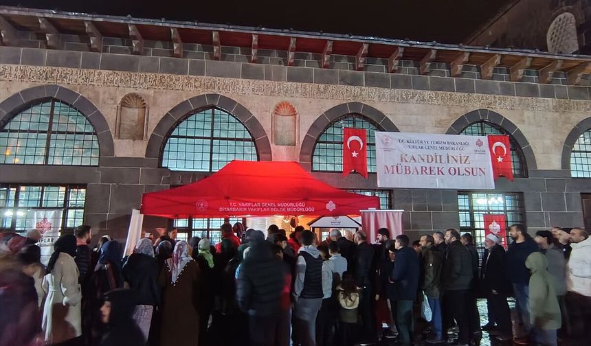 Diyarbakır Bölge Vakıflarından Berat Kandili İkramı