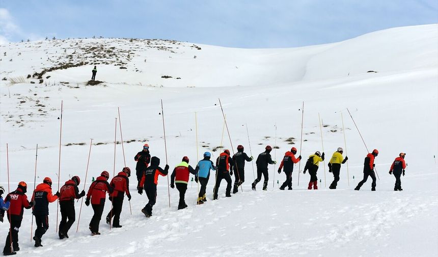 Erciyes’te 171 personelle çığ tatbikatı