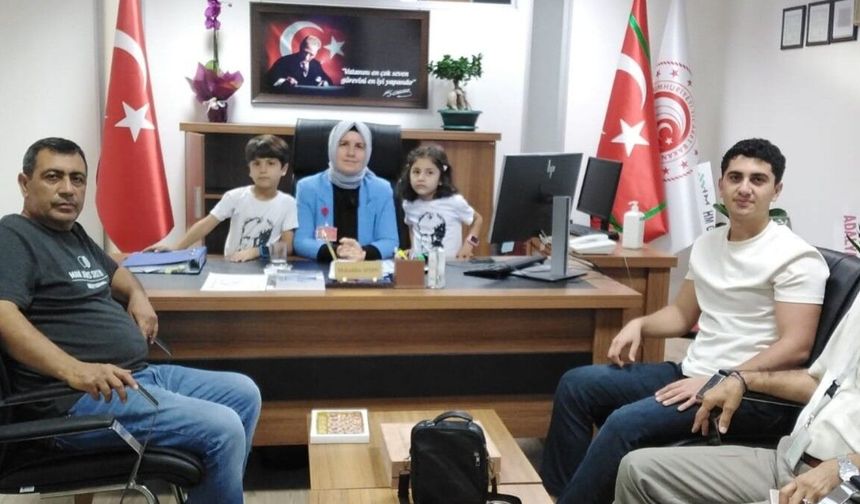 Çelikhanlı Mukaddes Aydın, Manisa Gümrük Müdürü Oldu